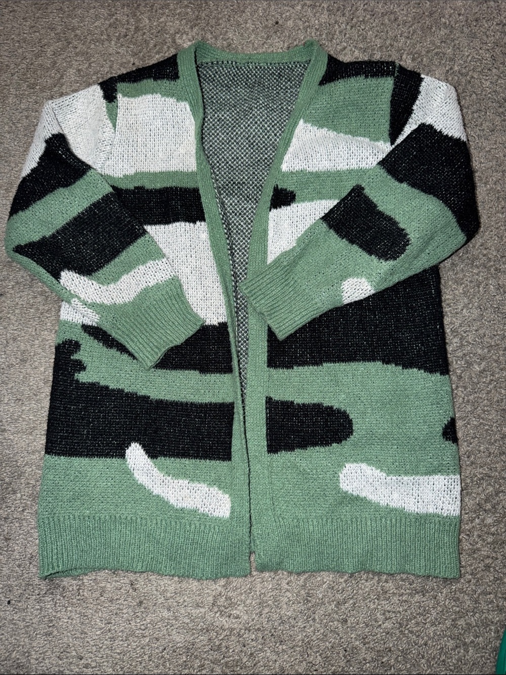 Open-Front Green, Black & White Patterned Cardigan Sweater
